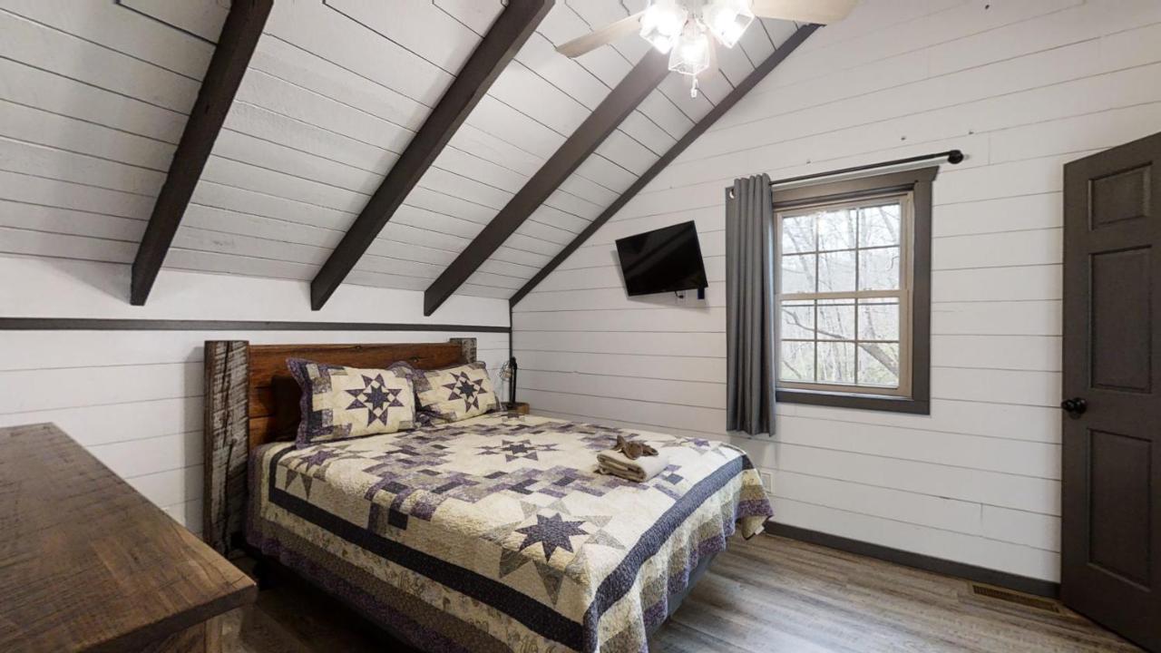 Bigfoots Hideaway Cabin Gatlinburg Eksteriør bilde